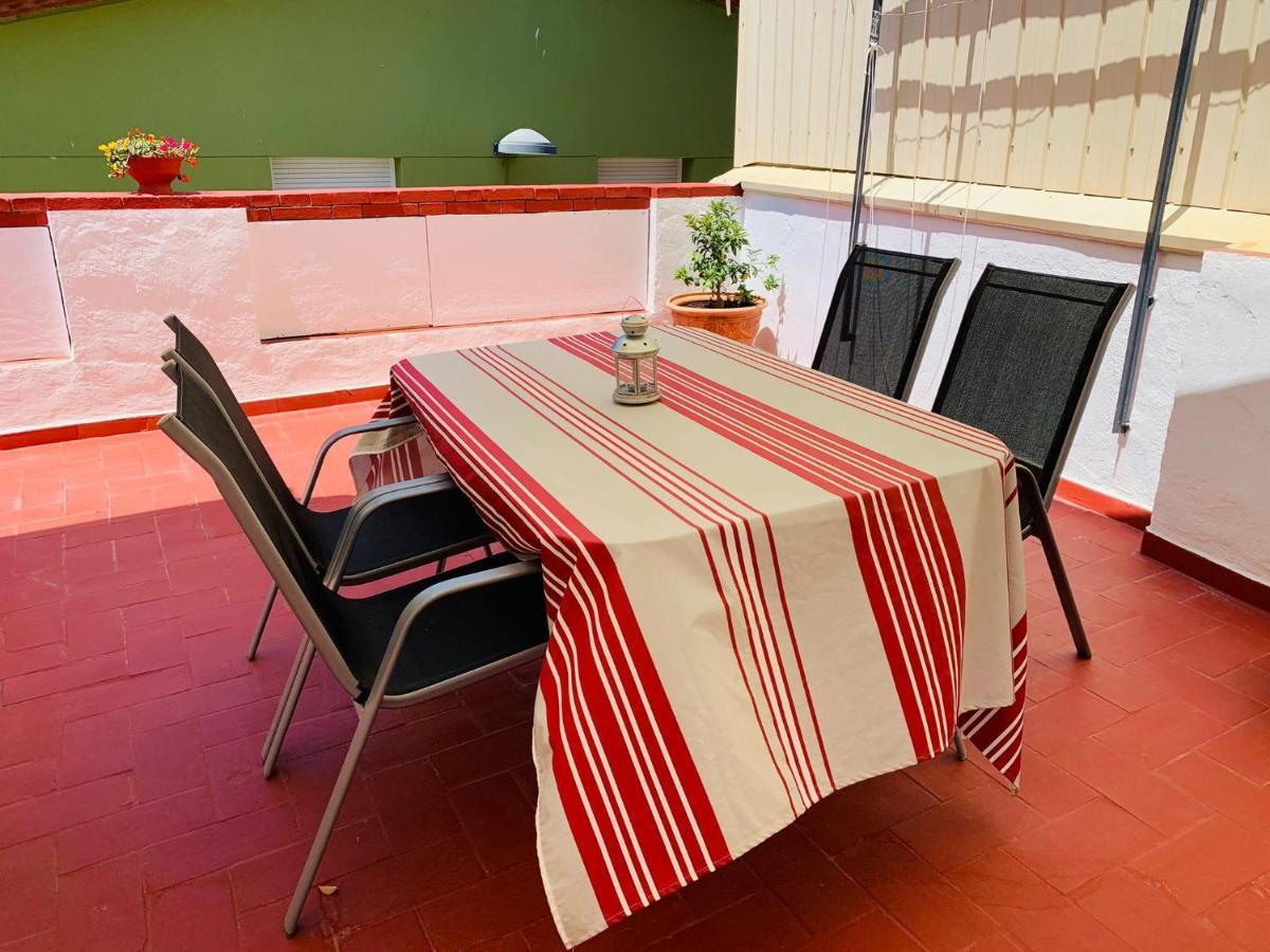 Apartamento Con Terraza Y Parking Privado Lägenhet Palamós Exteriör bild